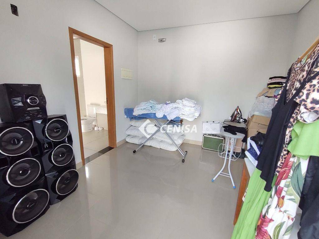 Casa de Condomínio à venda com 4 quartos, 305m² - Foto 38