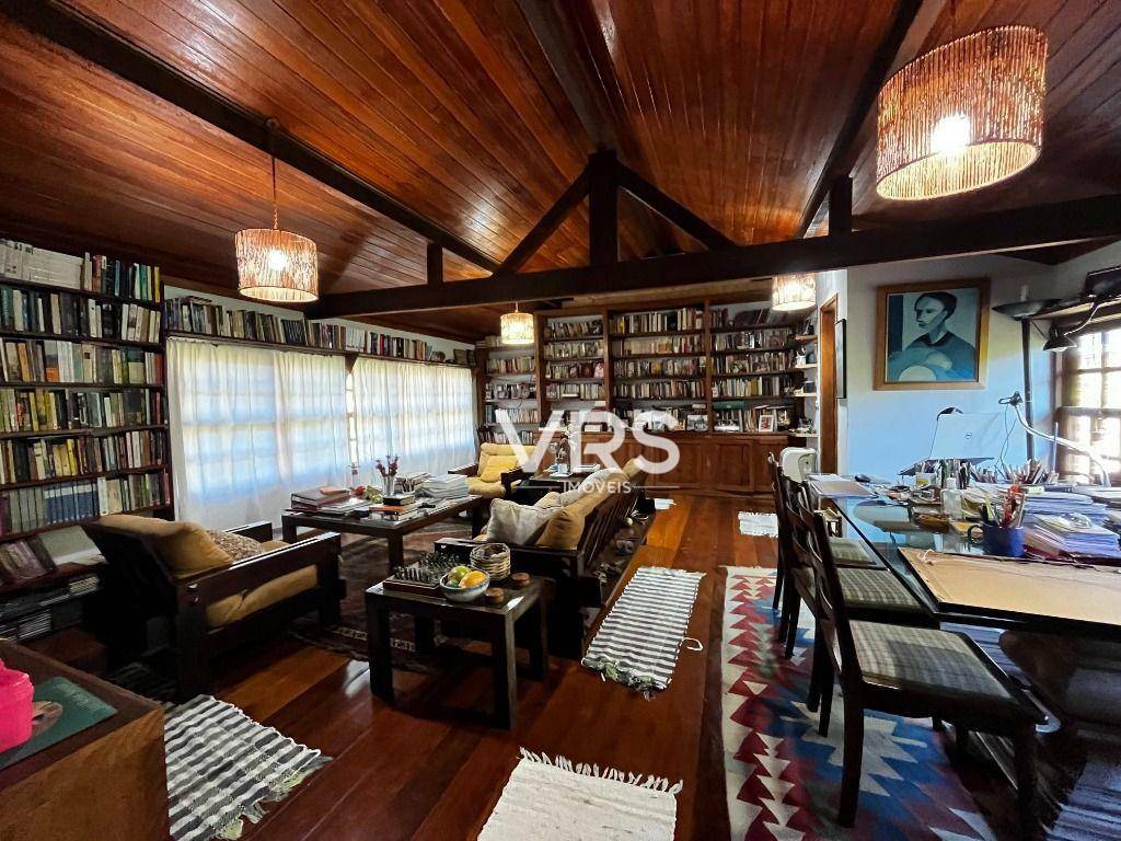 Casa de Condomínio à venda com 7 quartos, 274m² - Foto 12