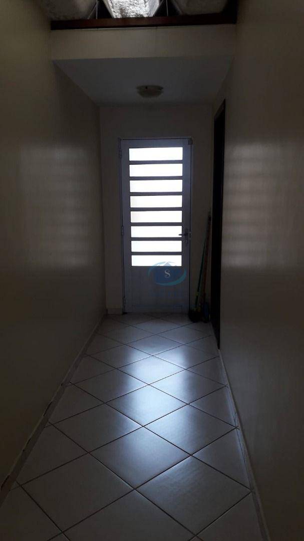 Sobrado à venda com 3 quartos, 240m² - Foto 17