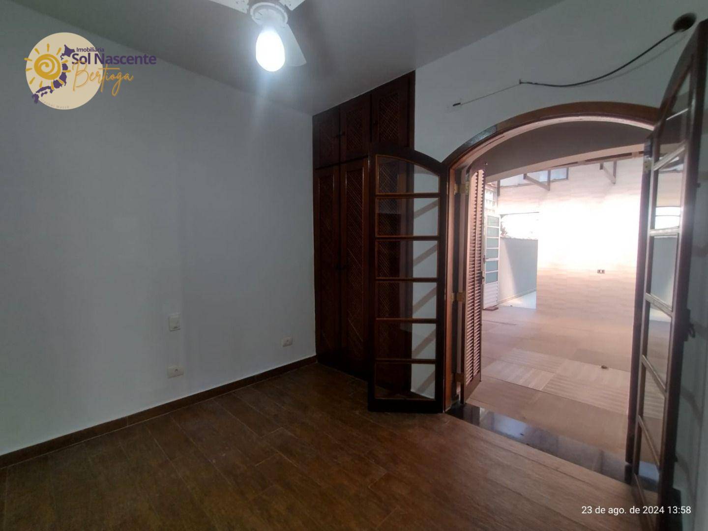 Casa de Condomínio à venda com 4 quartos, 228m² - Foto 7