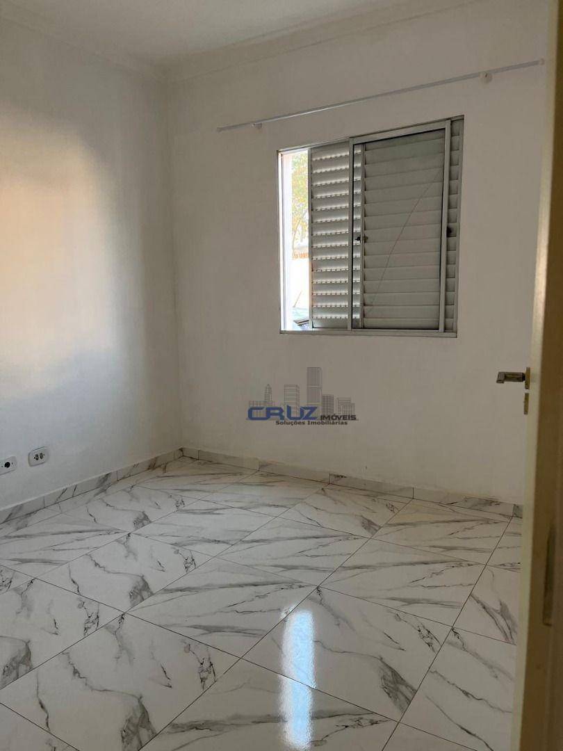 Apartamento para alugar com 2 quartos, 45m² - Foto 13