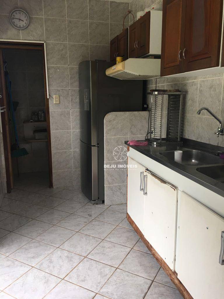 Casa à venda com 4 quartos, 200m² - Foto 7