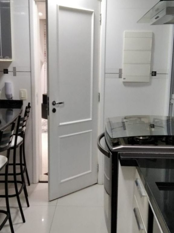 Apartamento à venda com 3 quartos, 134m² - Foto 13