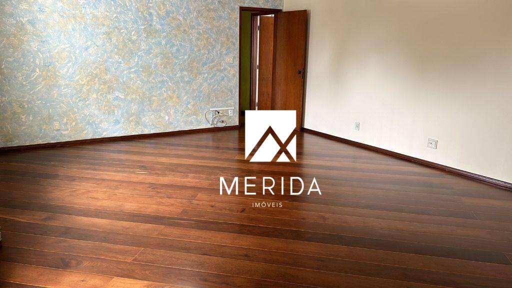 Apartamento à venda com 3 quartos, 135m² - Foto 1