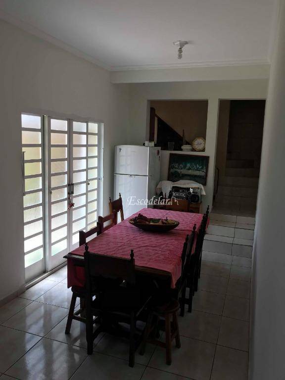 Sobrado à venda com 3 quartos, 125m² - Foto 2