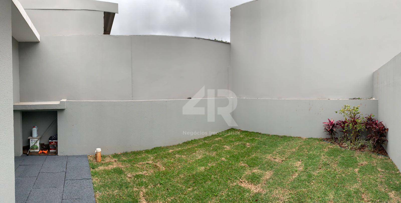 Casa à venda com 3 quartos, 90m² - Foto 17