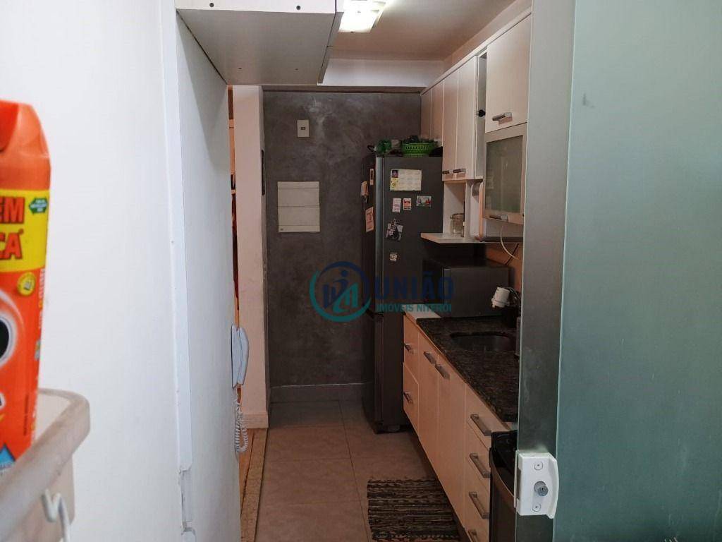 Apartamento à venda com 2 quartos, 69m² - Foto 19