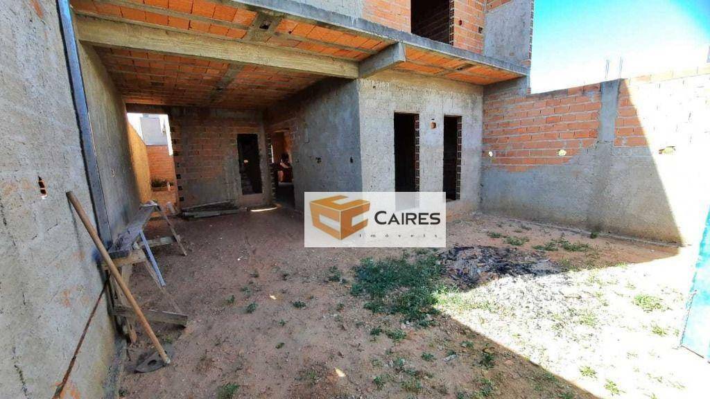 Casa à venda com 3 quartos, 180m² - Foto 4