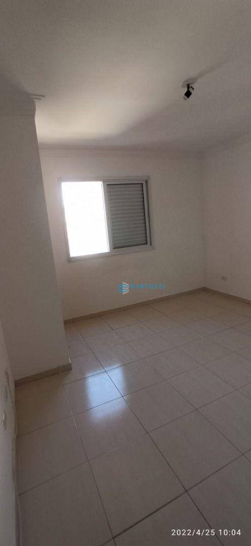 Apartamento à venda com 3 quartos, 85m² - Foto 15