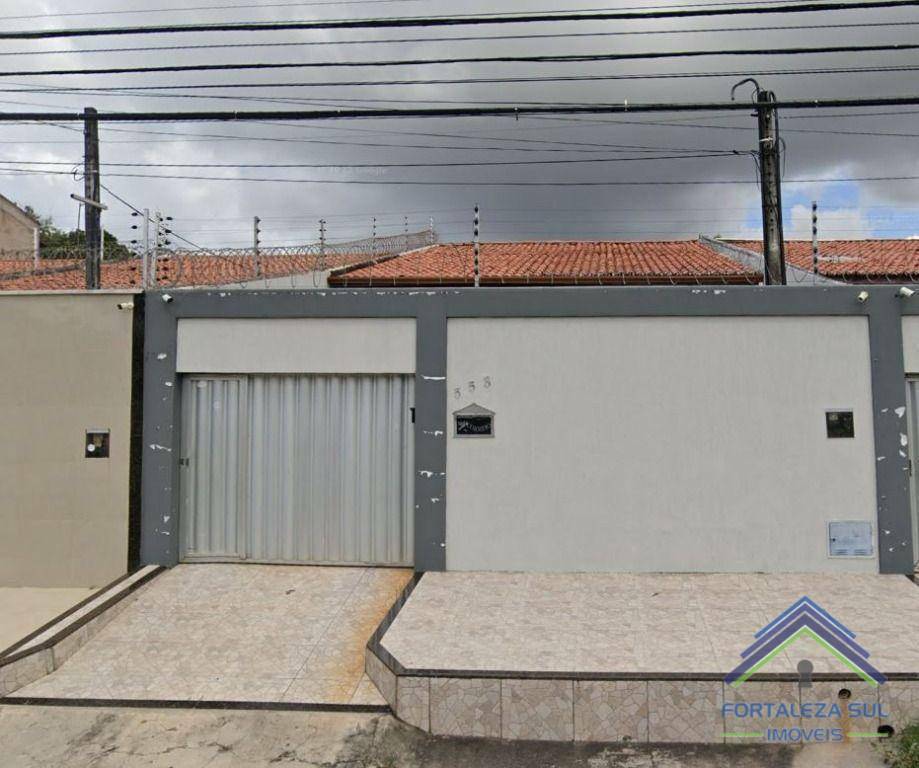 Casa à venda com 4 quartos, 110m² - Foto 1