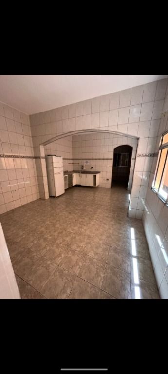 Sobrado à venda com 3 quartos, 430m² - Foto 6