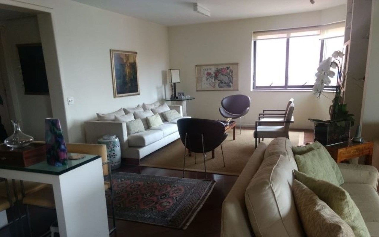 Apartamento à venda com 4 quartos, 251m² - Foto 1