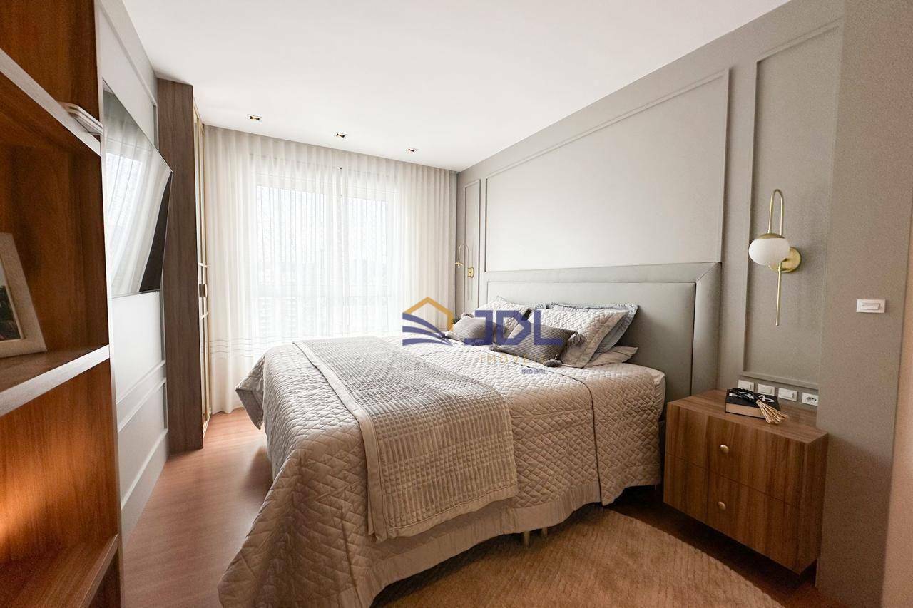 Apartamento à venda com 4 quartos, 173m² - Foto 16