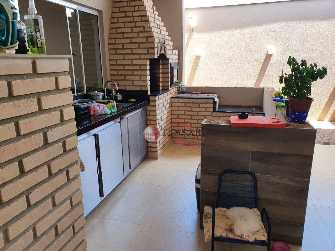 Casa à venda e aluguel com 3 quartos, 183m² - Foto 16