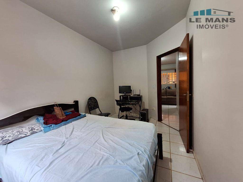 Casa à venda com 2 quartos, 73m² - Foto 8