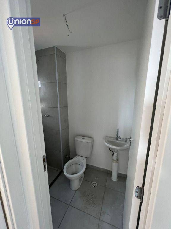 Apartamento à venda com 2 quartos, 40m² - Foto 8