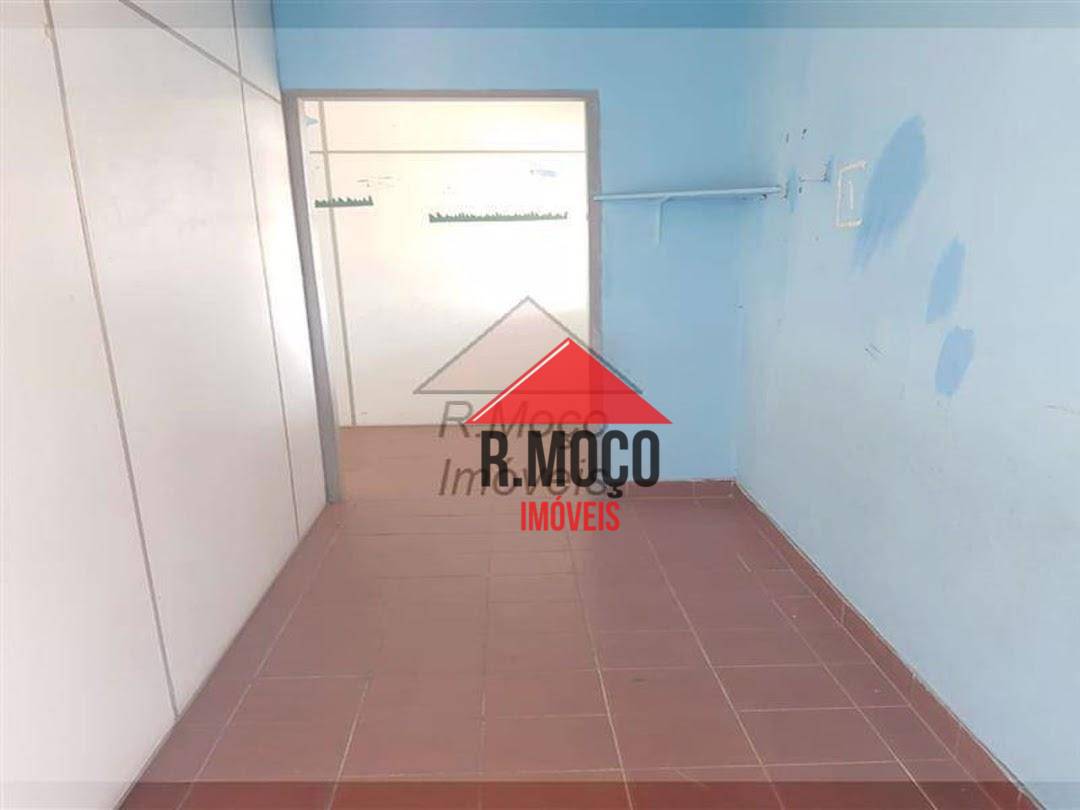 Sobrado à venda com 10 quartos, 219m² - Foto 16