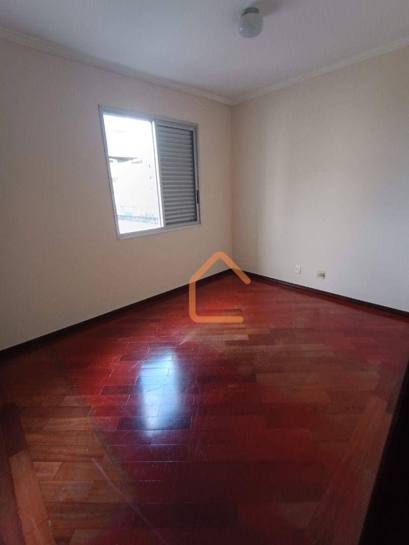 Apartamento para alugar com 3 quartos, 149m² - Foto 6