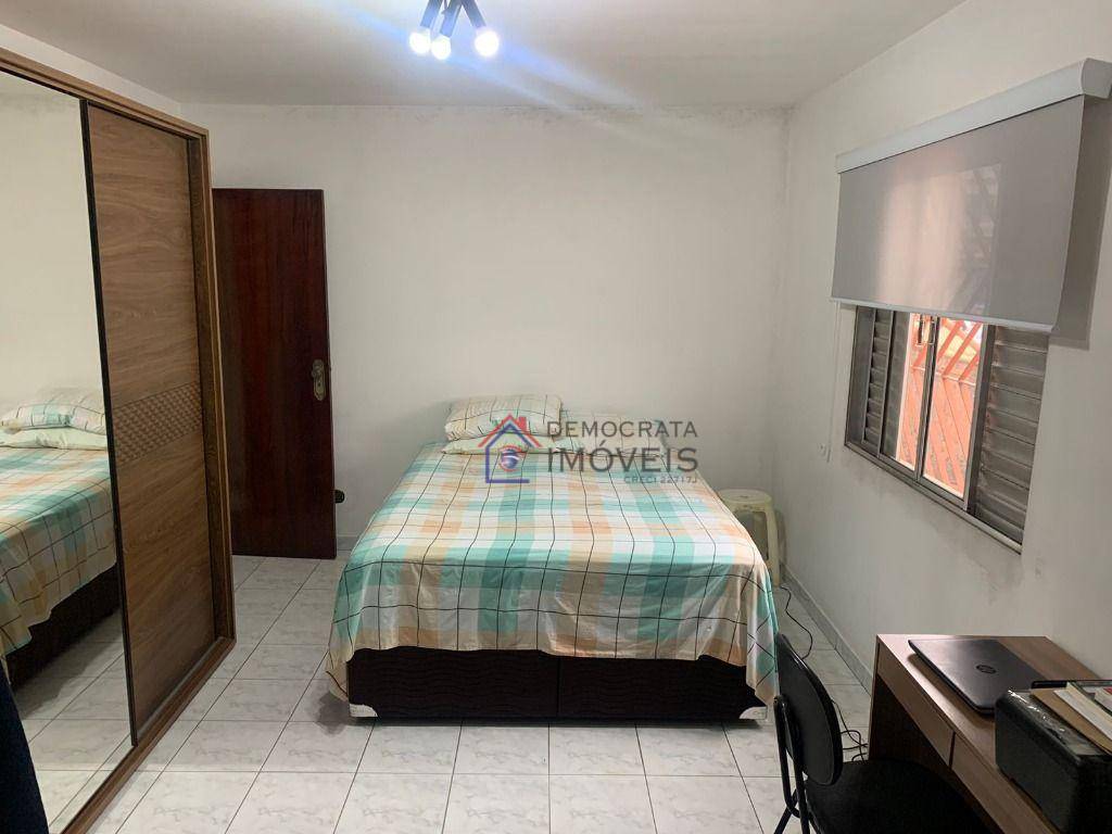 Sobrado à venda com 4 quartos, 180m² - Foto 17