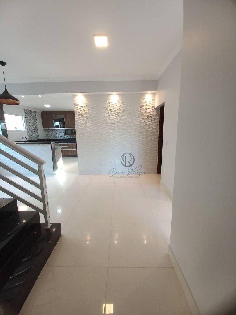 Casa de Condomínio à venda com 3 quartos, 181m² - Foto 3