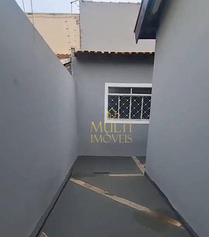 Casa à venda com 4 quartos, 179m² - Foto 8