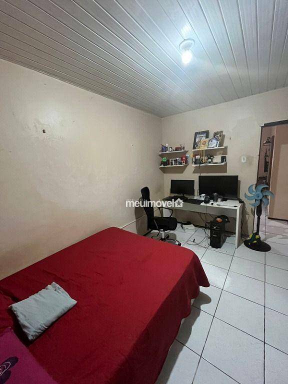 Casa à venda com 3 quartos, 250m² - Foto 7