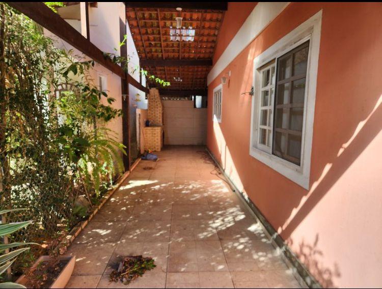 Casa de Condomínio à venda com 4 quartos, 107m² - Foto 2