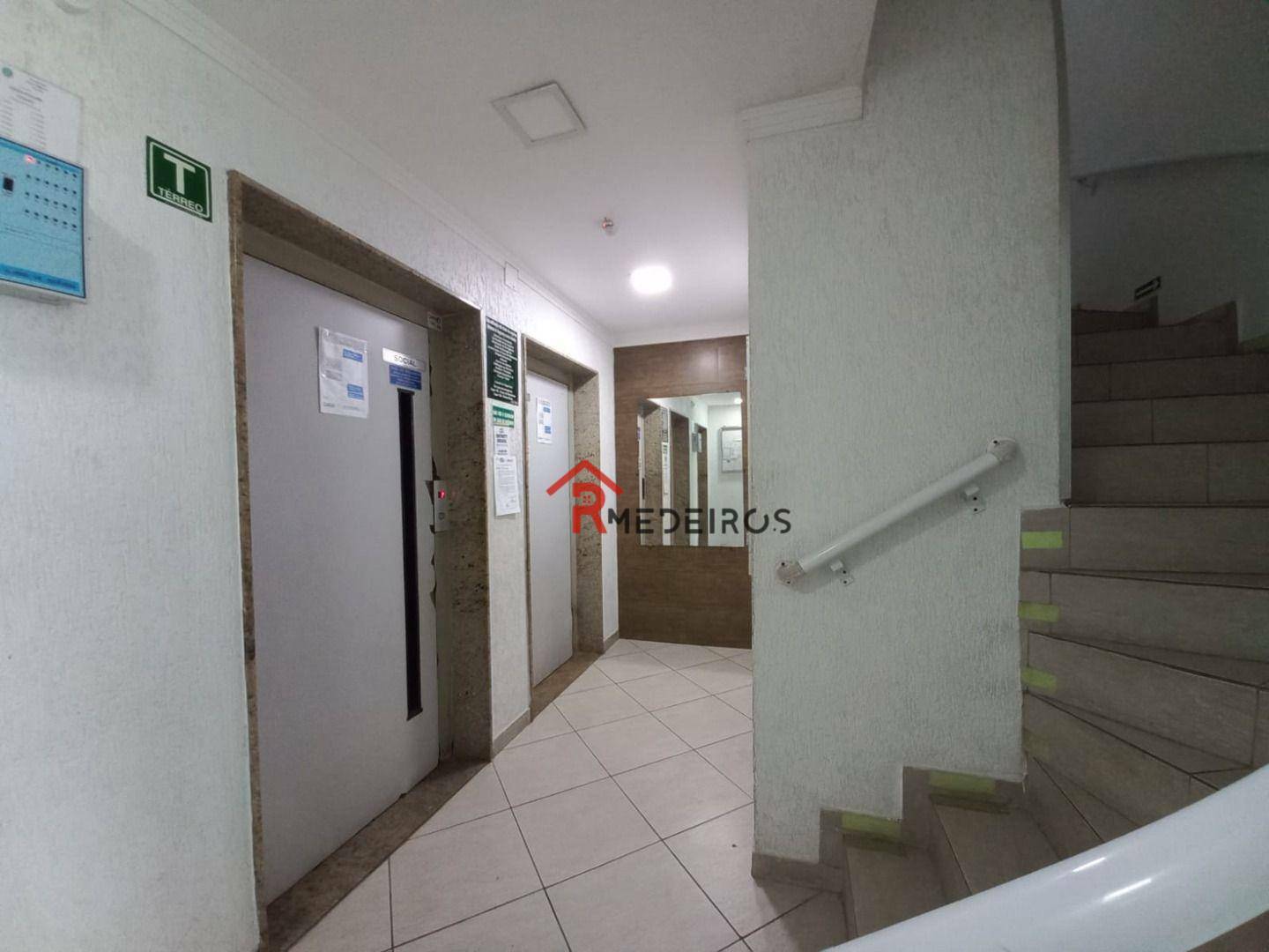 Apartamento à venda com 1 quarto, 35m² - Foto 19