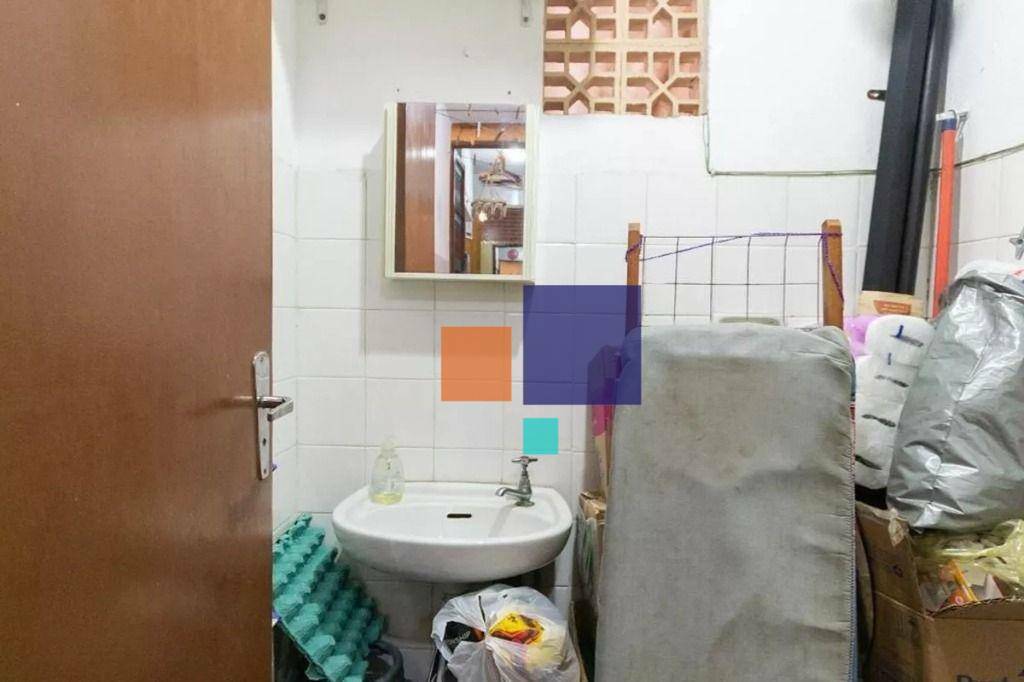 Sobrado à venda com 4 quartos, 274m² - Foto 37