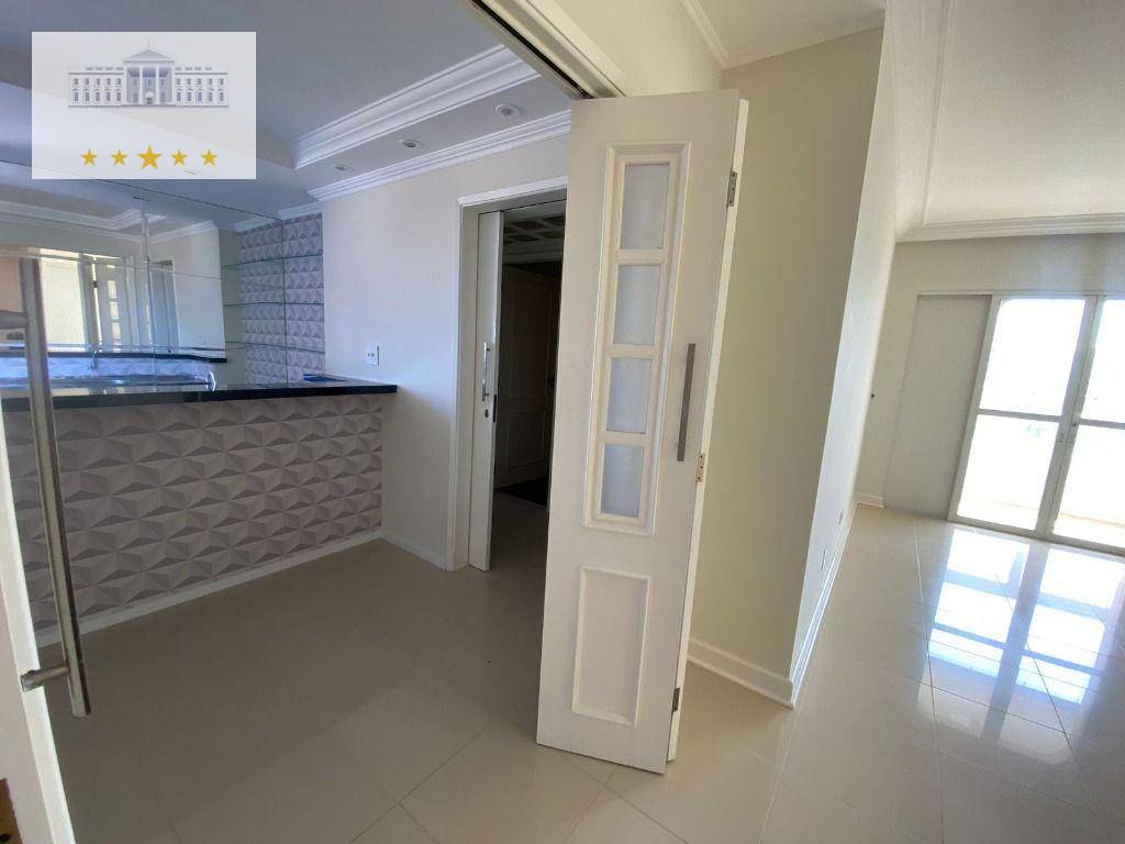 Apartamento à venda com 2 quartos, 77m² - Foto 4