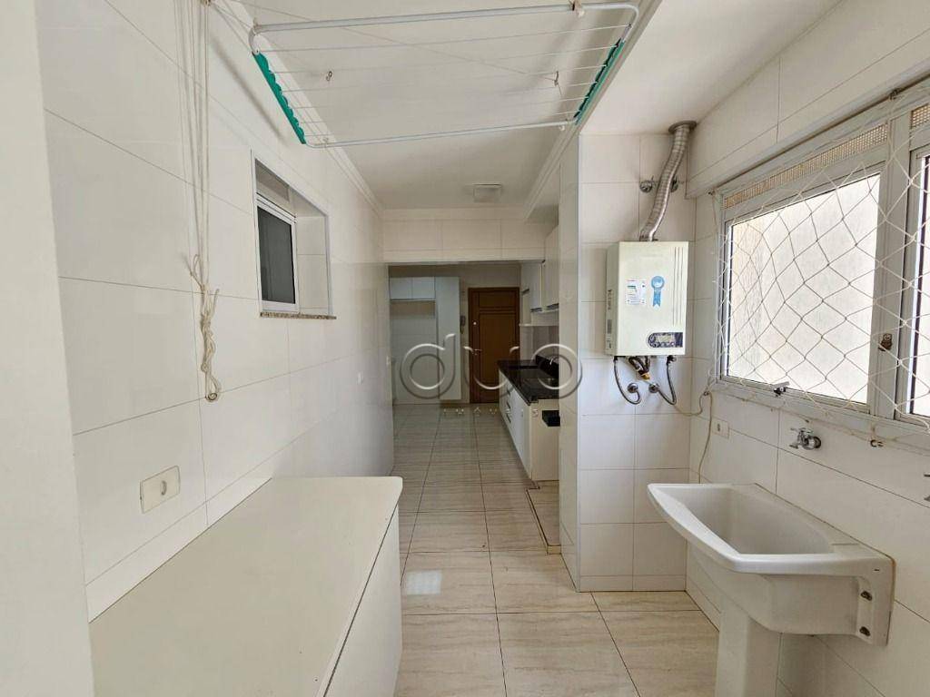 Apartamento para alugar com 3 quartos, 157m² - Foto 12