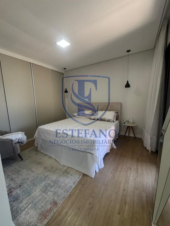 Casa à venda com 3 quartos, 360m² - Foto 4