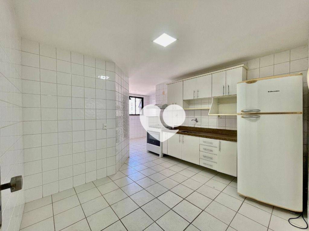 Apartamento à venda com 3 quartos, 105m² - Foto 9