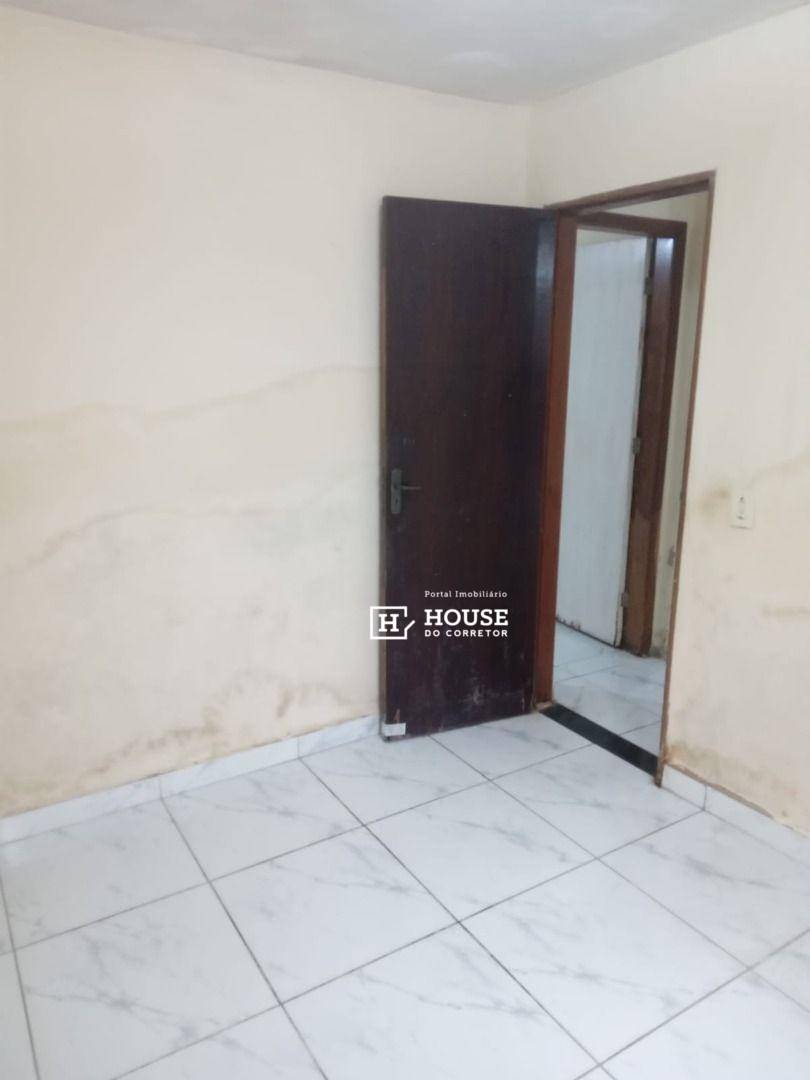 Casa à venda com 2 quartos, 82m² - Foto 9