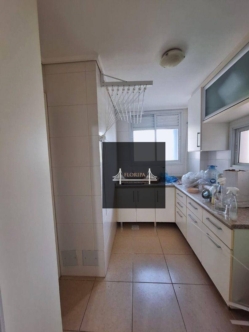 Apartamento à venda com 3 quartos, 156m² - Foto 7