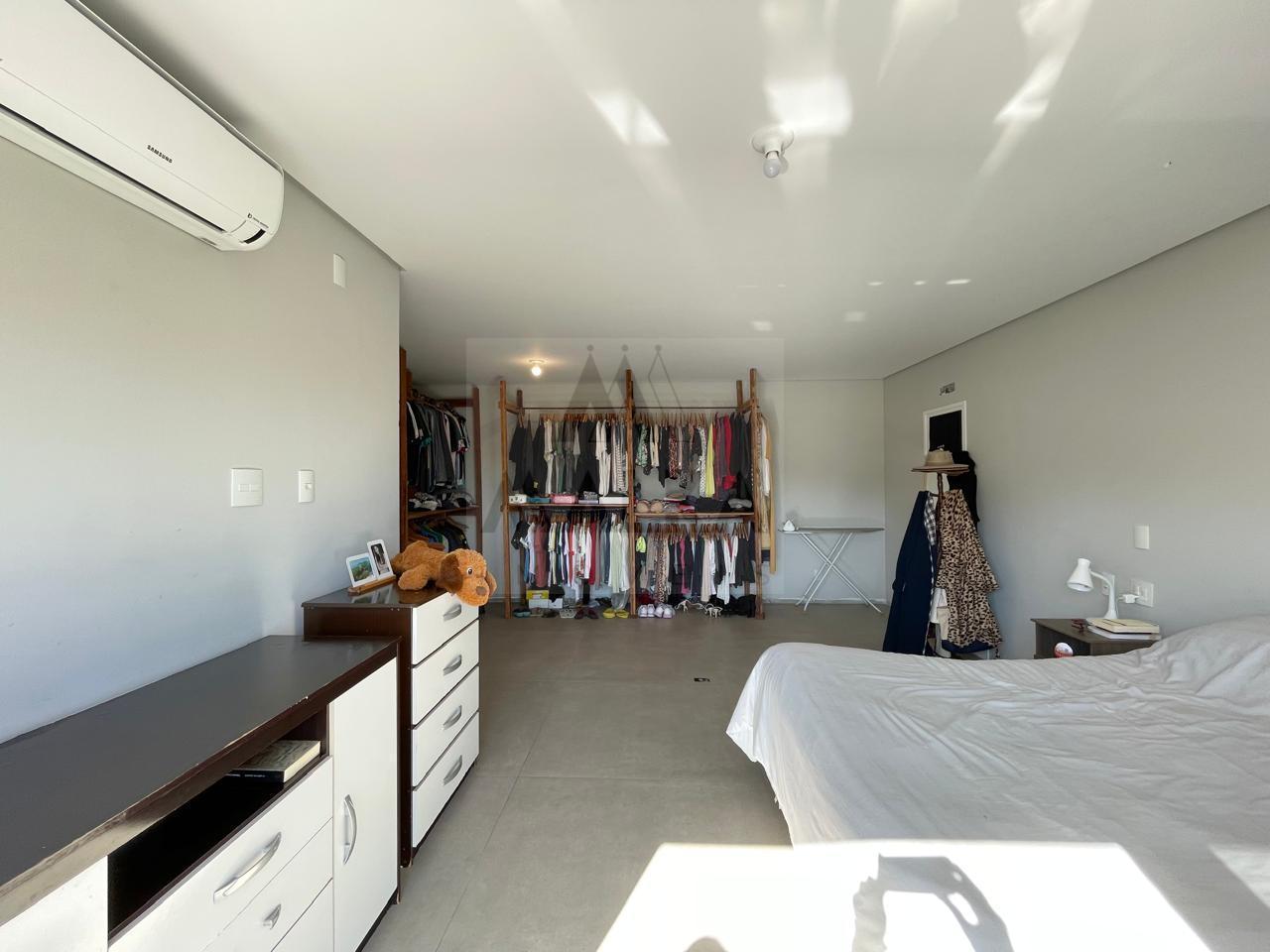 Casa de Condomínio à venda com 4 quartos, 378m² - Foto 24