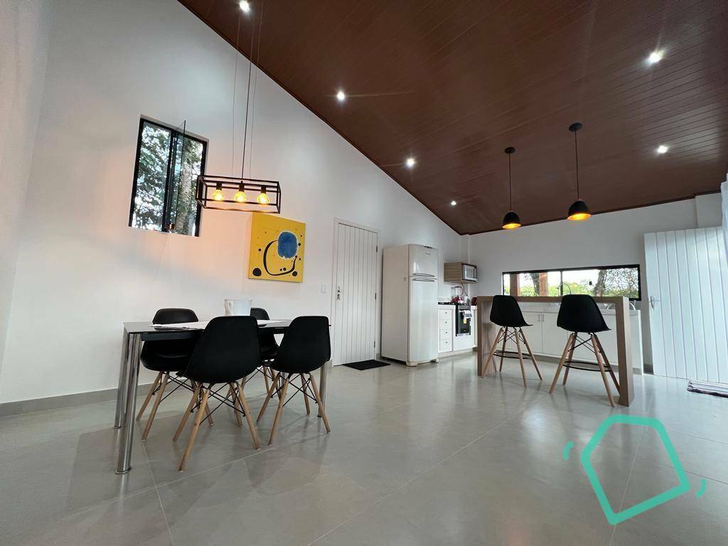 Casa de Condomínio para alugar com 3 quartos, 130m² - Foto 9