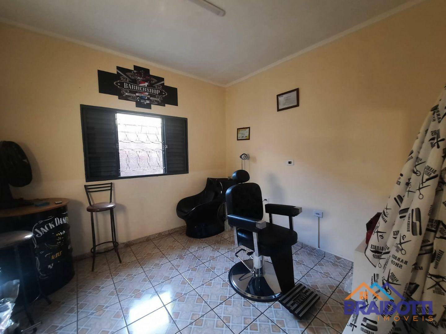 Casa à venda com 6 quartos, 300m² - Foto 10