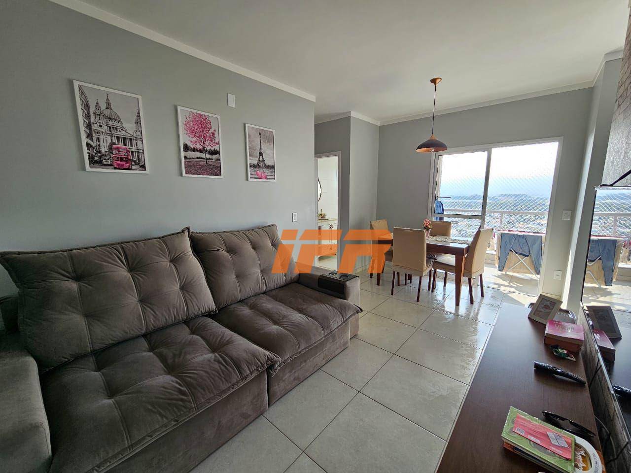 Apartamento à venda com 2 quartos, 72m² - Foto 3