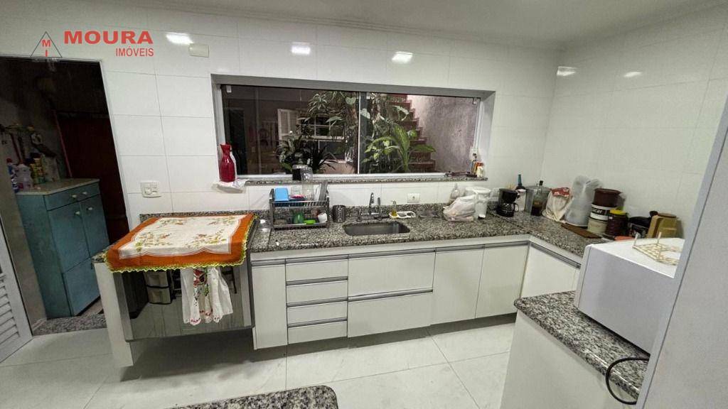 Sobrado à venda com 3 quartos, 230m² - Foto 8