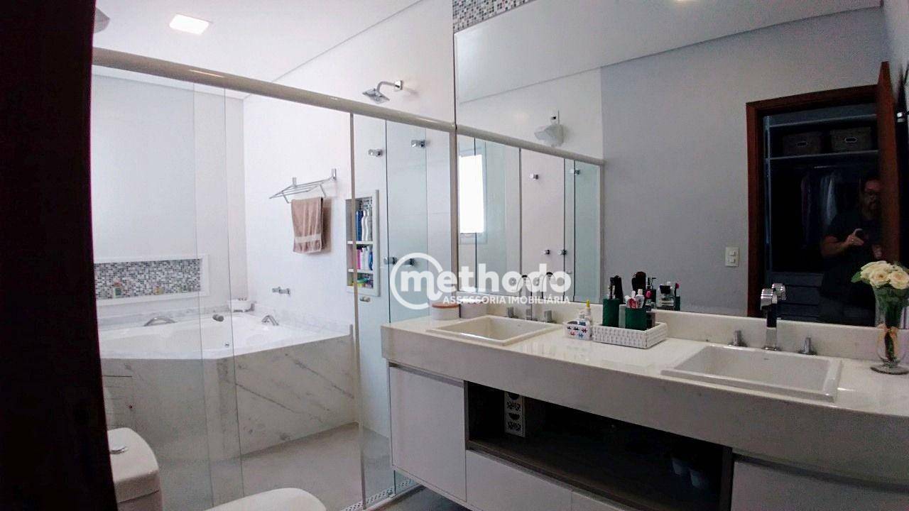 Casa de Condomínio à venda com 4 quartos, 330m² - Foto 14