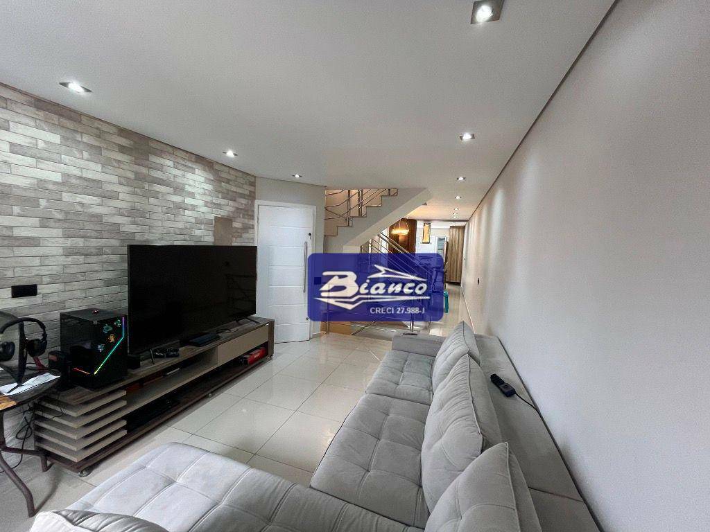 Sobrado à venda com 4 quartos, 190m² - Foto 1