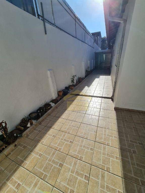 Casa à venda com 2 quartos, 180m² - Foto 19