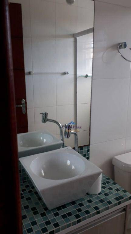 Apartamento à venda com 2 quartos, 77m² - Foto 3