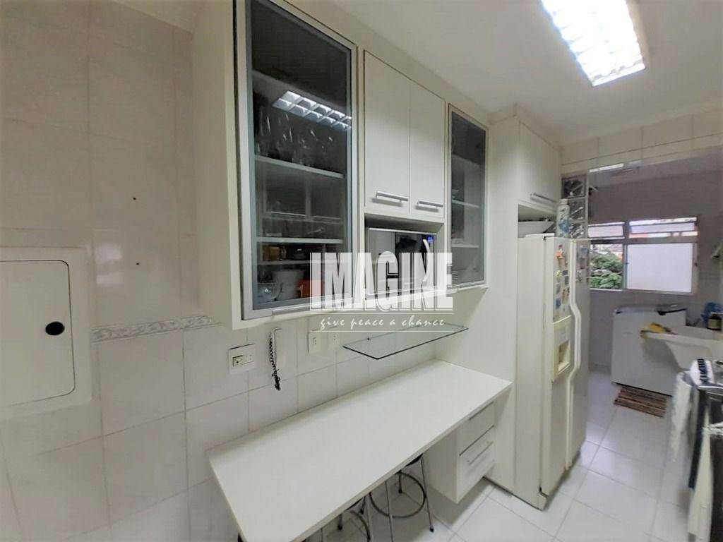 Apartamento à venda com 3 quartos, 80m² - Foto 4