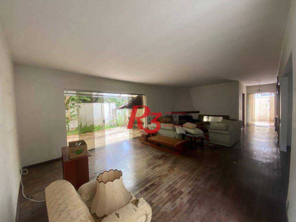 Casa à venda com 4 quartos, 250m² - Foto 1