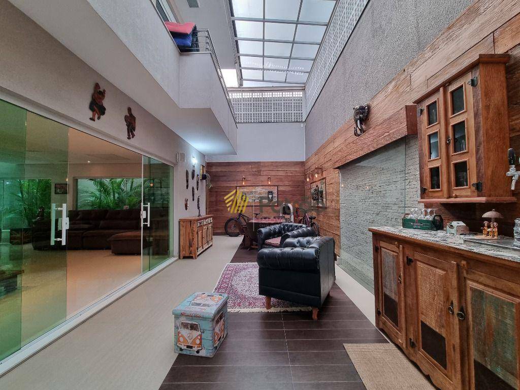 Sobrado à venda com 4 quartos, 381m² - Foto 52