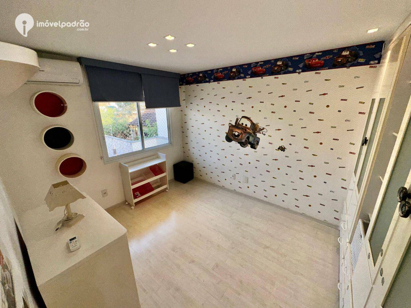 Casa de Condomínio à venda com 3 quartos, 300m² - Foto 18