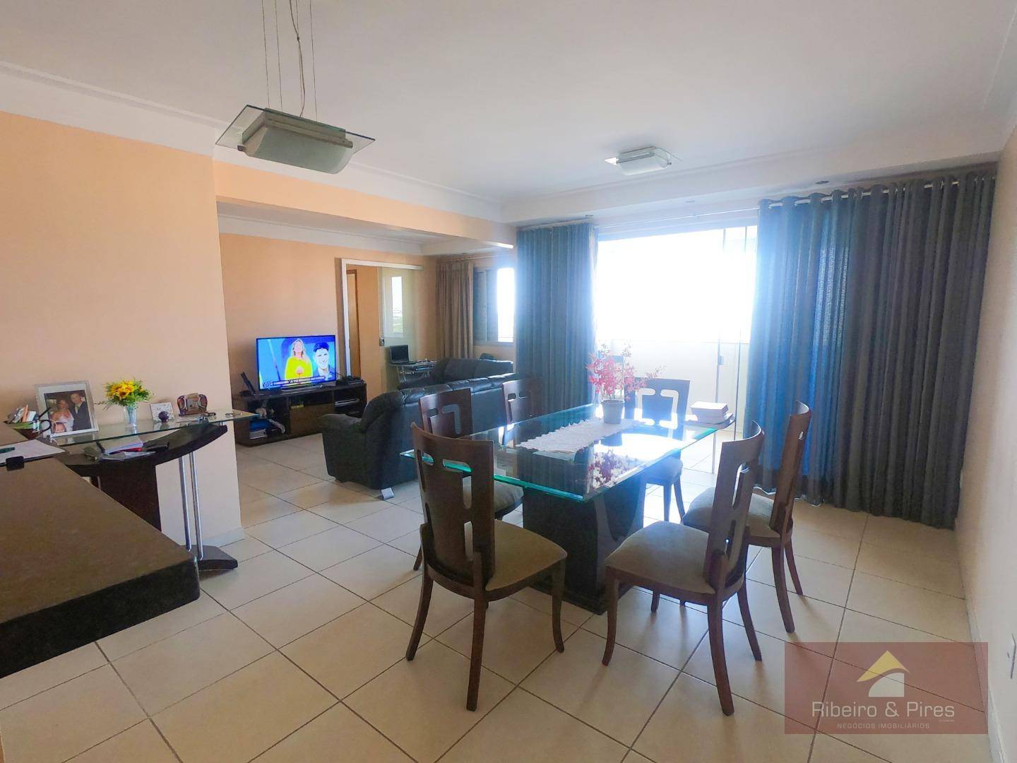 Apartamento, 3 quartos, 105 m² - Foto 2