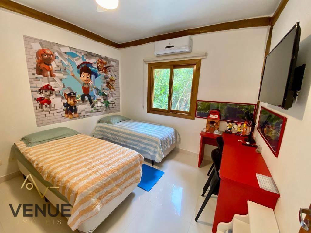 Casa de Condomínio à venda com 4 quartos, 250m² - Foto 24